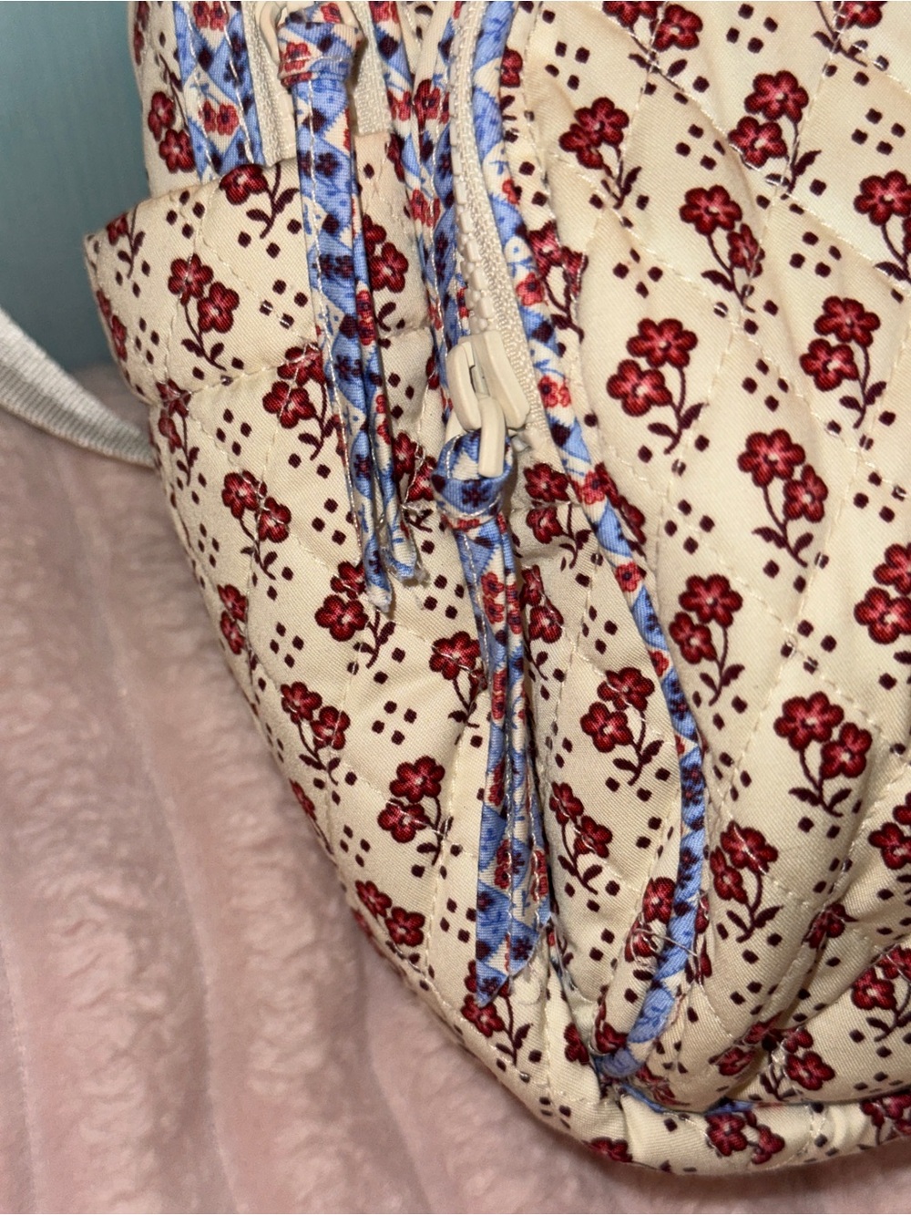 Vera Bradley Small Banbury Backpack in the Rachel Ditsy pattern, NWOT - Picture 3 of 9